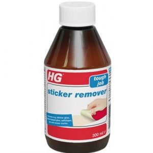 Removes e.g. sticker glue, rubber-based glue, sellotape, tar and smear marks